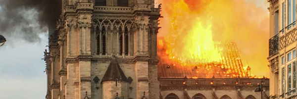 Las imágenes y vídeos del incendio de Notre Dame