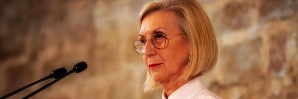 Rosa Díez termina el año como lo empezó: borracha